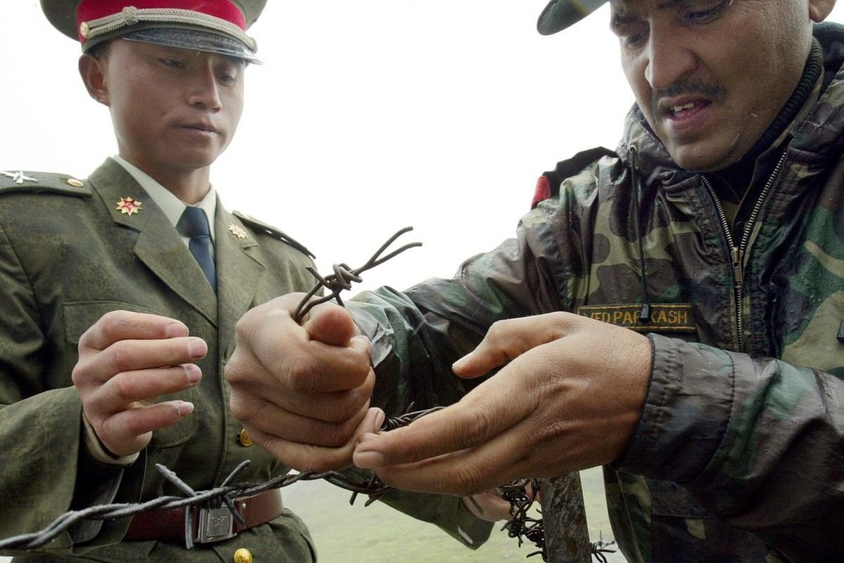Хятад, Энэтхэг улсууд хилийн маргаантай бүс нутагт цэрэг хуримтлуулж эхэлжээ