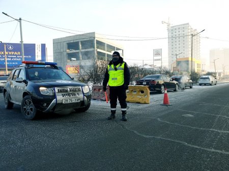 Жолоо барьж байхдаа гэнэт таталт өгсөн иргэнийг цагдаагийн албан хаагчид яаралтай эмнэлэгт хүргэн хүний амь аварчээ