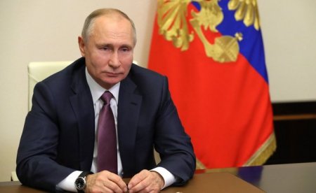 В.Путин ирэх оныг шинжлэх ухаан, технологийн жил болгон зарлахыг санал болгожээ