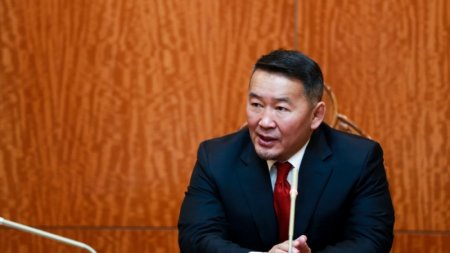 Ерөнхийлөгч Х.Баттулгын томилсон шүүгч нар монгол төрийг доромжилсныхоо төлөө огцрох ёстой