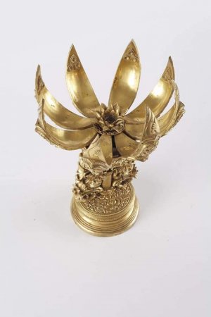 Баянхонгорын Музейн үнэт үзмэр - Хос Бадамлянхуа цэцэг