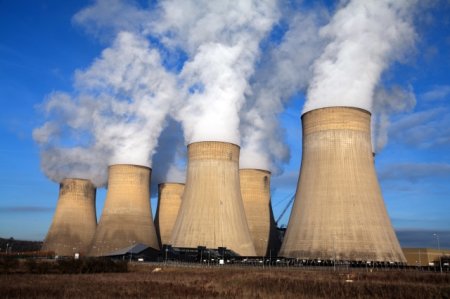 Хятадын эрчим хүчний хомсдол: Засгийн ухаан гүйж, нүүрснээсээ "од шүүрч" чадах уу
