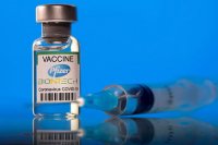 Pfizer вакцины туршилтын явцад гарсан зөрчлийг илрүүлжээ