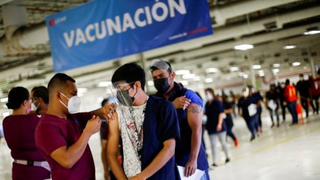 Бразил улс вакцин хийлгээгүй жуулчдад хорио тогтоов