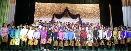 Завханы 24 сумын 60 сурагч морин хуур хөгжмийн хөтөч багшаар бэлтгэгджээ