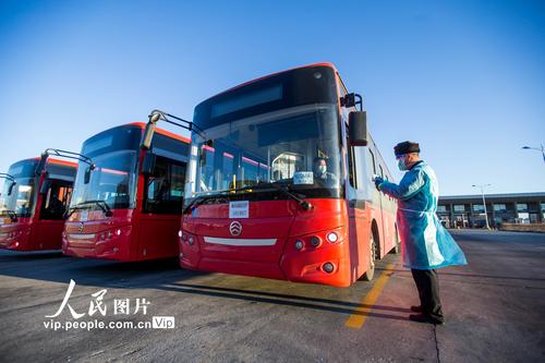Хятадад үйлдвэрлэсэн 224 автобусыг Монгол Улсад экспортоллоо