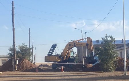 ДОРНОГОВЬ: Нэгдсэн дулаан, цэвэр усны шугам сүлжээний угсралтын ажил үргэлжилж байна