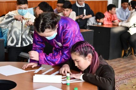 ТӨВ: Төрийн албан хаагчдын монгол бичгийн суурь түвшин 39,4 хувиар нэмэгджээ