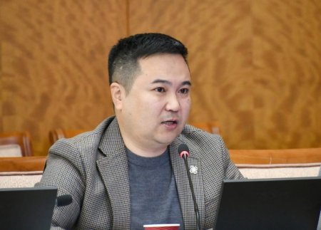Орон нутагт сонгуулийн тойрог усалдаг улс төрчид нийслэлийг 14 хуваахыг хүсэхгүй байна