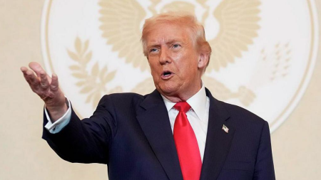 Д.Трамп Өмнөд Солонгост хүрэлцэн иржээ