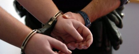 Хятадууд Дундговийн нутгаас хадны бичээс хуулбарлахыг завджээ