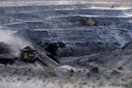 “Багануур” ХК, “Шивээ-Овоо” ХК-ийн зээлийн үлдэгдлийг улсын төсөвт төлнө