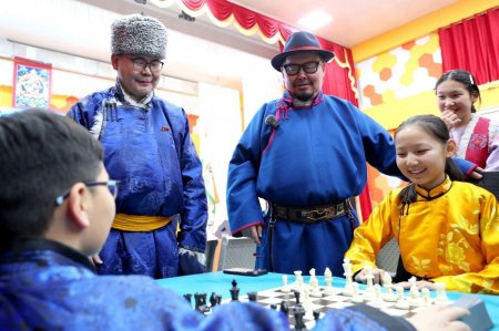 Өмнөговь аймаг шатрын сургалт заах багш нараа бэлджээ