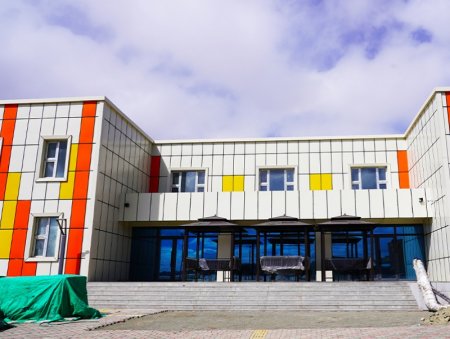 Сонгинохайрхан дүүрэгт 280 хүүхдийн бага сургууль, цэцэрлэгийн цогцолборын барилгын ажил 86 хувьтай үргэлжилж байна