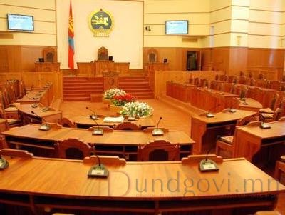 Шинэ парламентад төр түшилцэх эмэгтэйчүүд