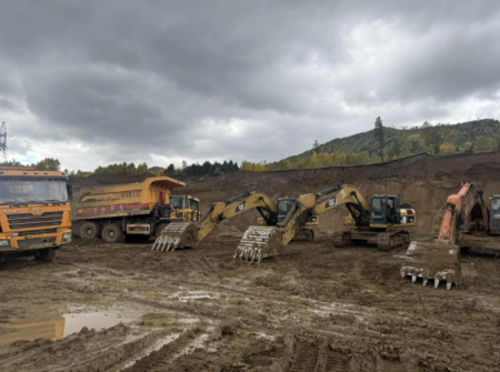 Хууль бус ашигт малтмал олборлолтыг таслан зогсоож, зөрчлийг арилгуулахаар ажиллаж байна