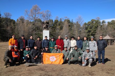 Богдхан уулын дугуй цагаан дээрх “ХАНГАРЬД”ын хөшөөг шинэчиллээ