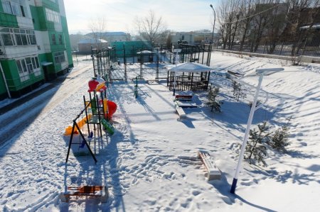 Налайх дүүрэгт 1579 ам.метр талбайг тохижууллаа