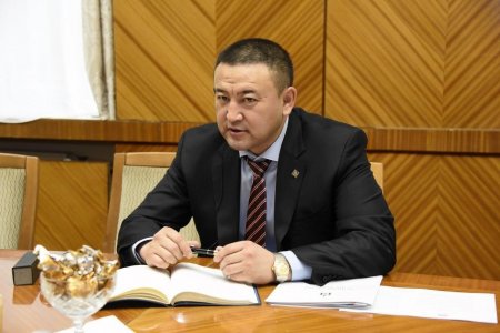 Эрчим хүчний сайд Б.Чойжилсүрэнд 100 хоногийн дотор шийдвэрлэх, шийдэл гаргах чиглэл өгчээ