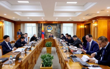 Засгийн газарт жижиг намууд “жижигдэж” байна