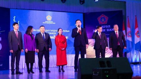 Монгол ардын намын дарга Н.Учрал Сэлэнгэ аймгийн намын гишүүдтэй уулзлаа