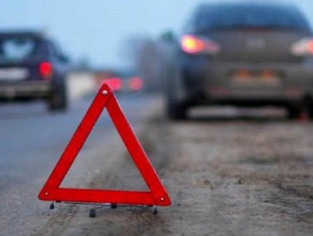 Гарцтай хэсгээр зам хөндлөн гарч байсан хоёр хүүхдийг мөргөж гэмтээжээ