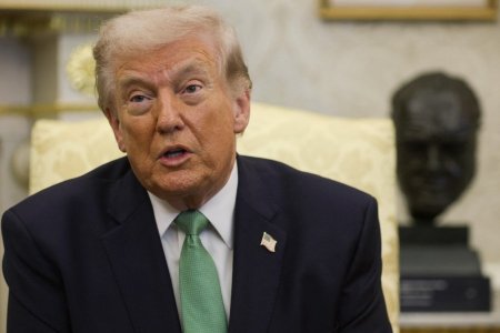 Д.Трамп: Ираны газрын тосыг авах хүсэлтэй байна