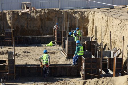 Дарханд баригдаж буй 1500 хүүхдийн сургуулийн ашиглалтад орох хугацаа хойшлов