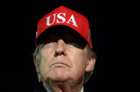 АНУ-ын Ерөнхийлөгч Доналд Трамп Иранаас “тохиролцоо хийх” дохио ирсэн гэж мэдэгдэв