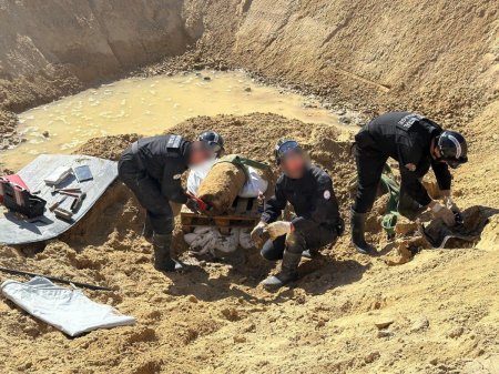 Дэлхийн Хоёрдугаар дайны үеийн бөмбөгийг дэлбэлэхийн тулд Парисын мянга мянган оршин суугчийг нүүлгэн шилжүүлжээ