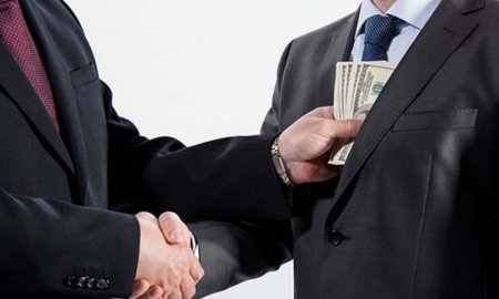 ГЕГ-ын ажилтныг хахууль авч байхад нь баривчилжээ